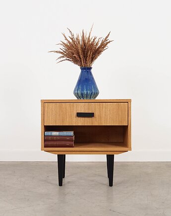 Szafka dębowa, skandynawski design, Przetwory design