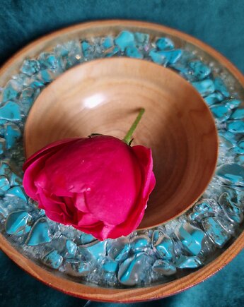 Miseczka z wiśni inkrustowana howlitem, Fairytalewood