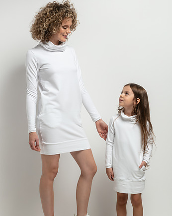 Komplet sukienek z kominem i kieszeniami dla mamy i córki, model 37, biały, mala bajka