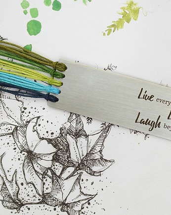 LIVE every moment, LOVE every day..., Hundred Bookmarks