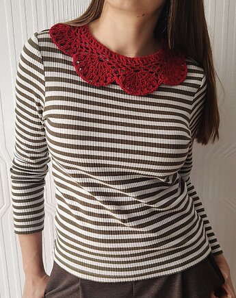 Czerwony kołnierzyk, modny dodatek, wernika