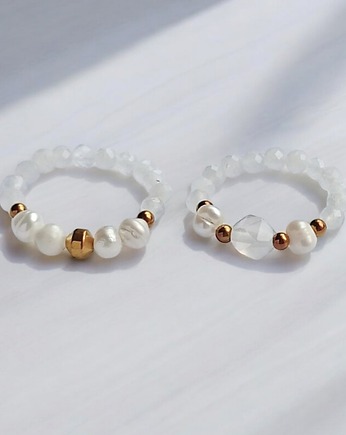 Zestaw pierścionków : kamień księżycowy, perły, agat