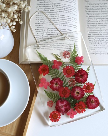 Obrazek z suszonymi, czerwonymi kwiatami w żywicy, Floral Home