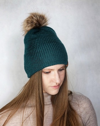 Butelkowo zielona czapka merino z odpinanym pomponem, Holy Alpaca Knit