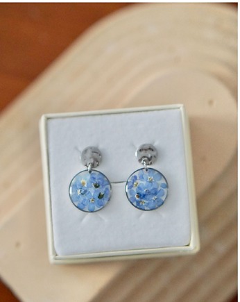 Kolczyki wiszące z niezapominajkami, ANKO rekodzielo