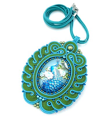 Wisiorek sutasz naszyjnik handmade turkusowo zielony z motywem pawia Paon, Katrina Rossa