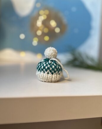 Ozdoba choinkowa, zawieszka, mini-czapeczka, Kocie Motki