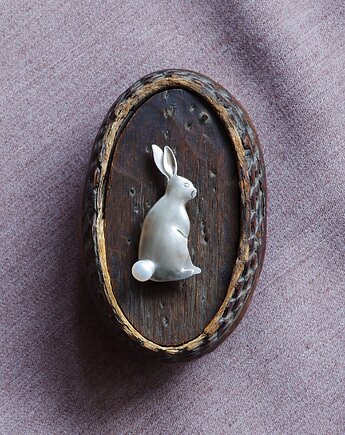 Broszka Zając z perłą, SREBROSZKA