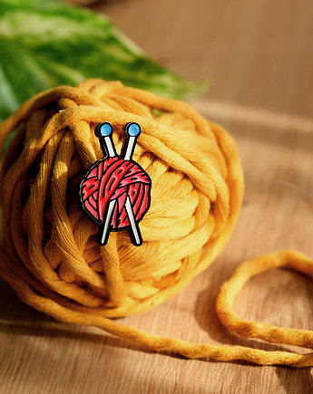 Pins kłębek włóczki, PINSWEAR