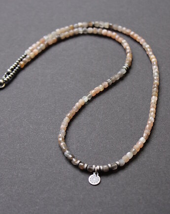 Słoneczny naszyjnik, fado