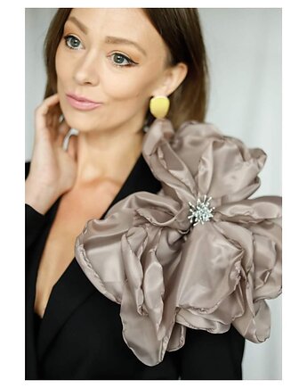 Broszka kwiat, Celina Parysów