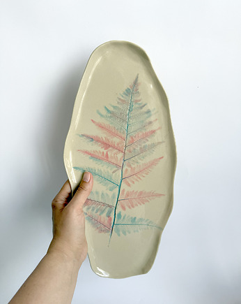 Patera z kolekcji FERN, talerz z liściem paproci na różowo-turkusowo, Joanna Serafin design