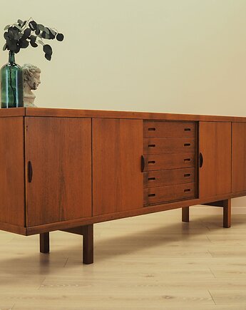 Sideboard tekowy z drzwiami przesuwnymi, Dania, lata 60., Przetwory design