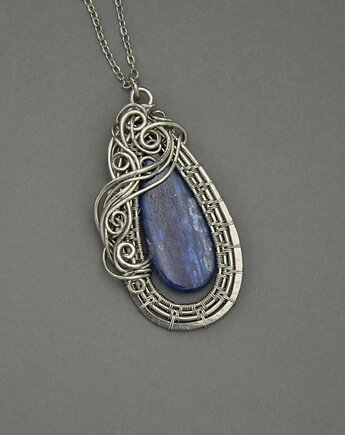 Duży wisior kyanit kianit wire wrapping