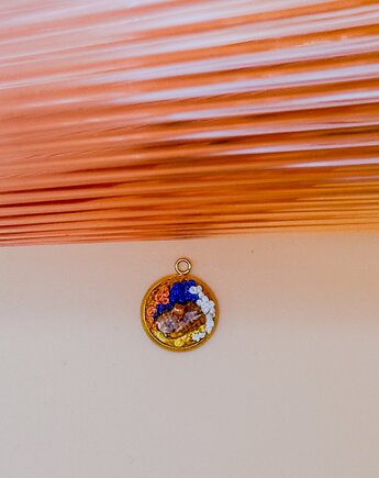 Medalion z bursztynem naturalnym/Seria Kolory Bałtyku, naokraglo_design