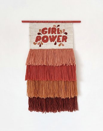 Makatka "girl power", Studio Noc