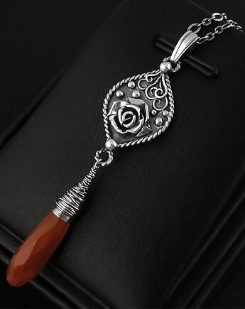Carnelian rose, Anna Mroczek