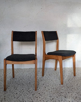 Para krzeseł 'Aster" black boucle, Wooddude Redesign