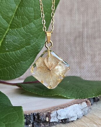 Złoty wisiorek z hortensją, zkwiatem