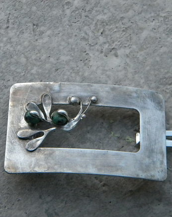 Szmaragdy w oknie   -  klamra, Beata Trotter
