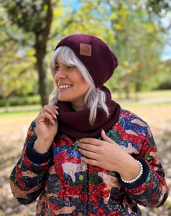 Bawełniana czapka jesienna logo ekoskórka Bordo, Brain Inside