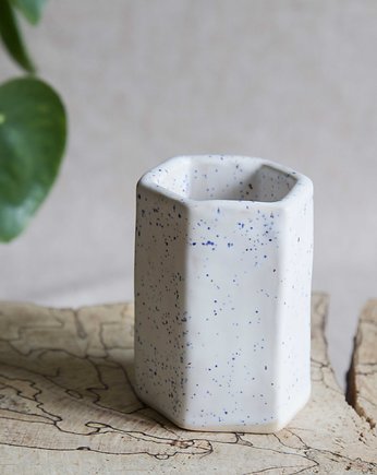 Wazonik geometryczny, studnia ceramiczna