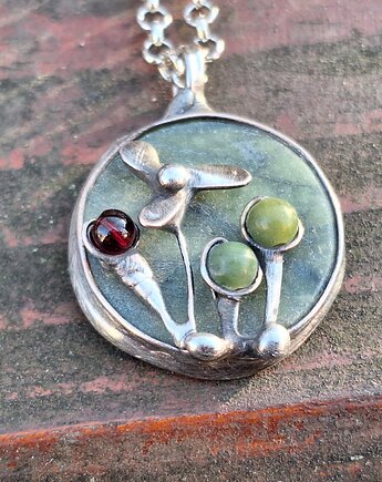 Ogródek - wisiorek, po drugiej stronie lustra