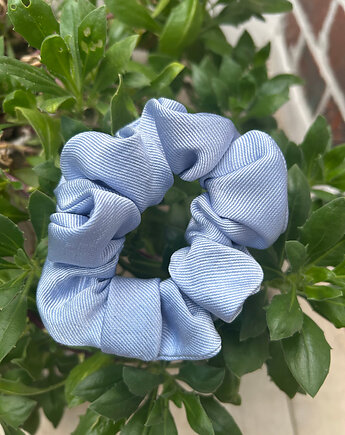 Jedwabna gumka scrunchie z upcyclingu, Lush from trash