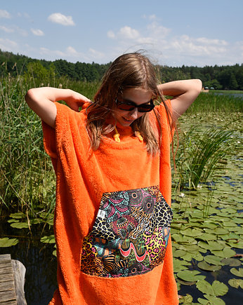 Surf Poncho HugMe made by 7084, HugMe