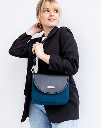Torebka listonoszka podkówka turkusowa z czarną klapką, Karolina Audycka
