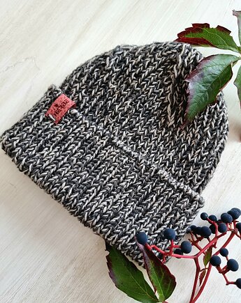 Farbowana naturalnie czapka merino Taniny, HERBE DESIGN