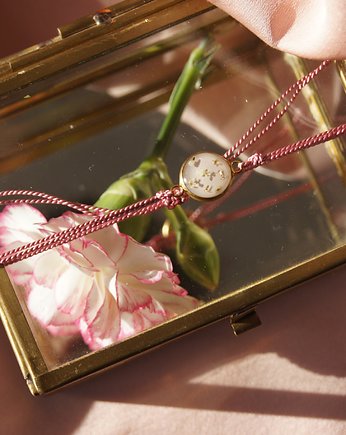 Bransoletka na jedwabnym sznurku z dziką marchwią, Jaskółcze ziele handmade 