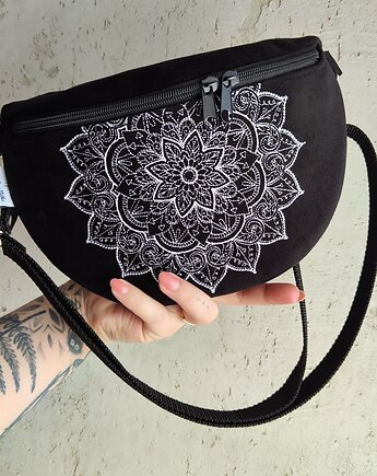 Nerka półksiężyc mandala, Zapętlona Nitka