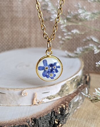 Wisiorek z niezapominajką niezapominajkami, zkwiatem