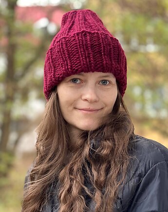 Buran - zimowa czapka z wełny peruwiańskiej bordowa, Made by Jaga