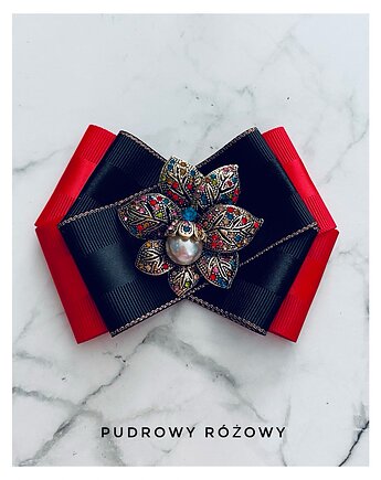 Brosza /naszyjnik z kwiatem z kolorowymi kryształkami i perłą, Pudrowy Różowy