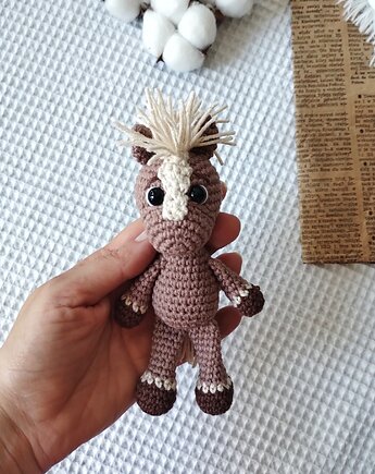 Mini konik, koń, szydlAnki