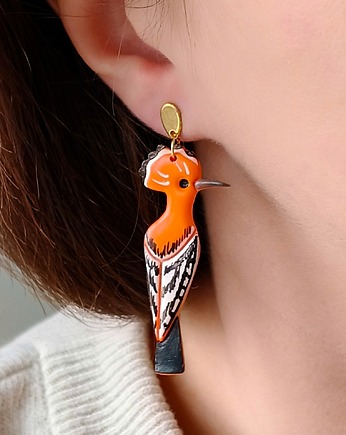 Kolczyki wiszące z dudkiem, elegancka biżuteria inspirowana naturą i lasem, Dary Rusałki