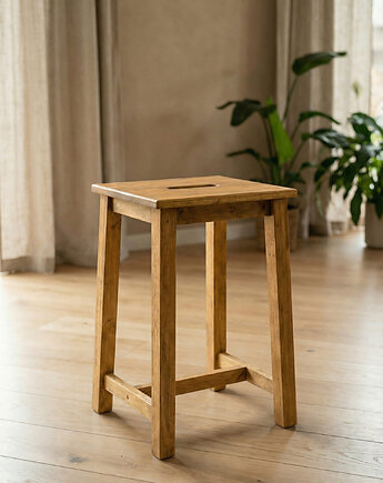 Drewniane krzesło, hoker, barowe retro, PiorunowoSzafa