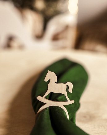 Obręcz na serwetkę - koń na biegunach, Winietka dekoruje