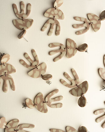 Wiszące kolczyki Henri Matisse Bambi print, Dwie Gliny