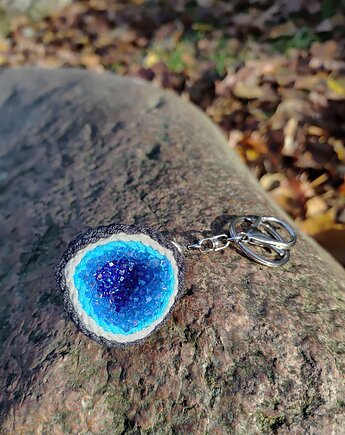 Szydełkowy brelok zawieszka Minerał geoda niebieski, Not only cute crafts