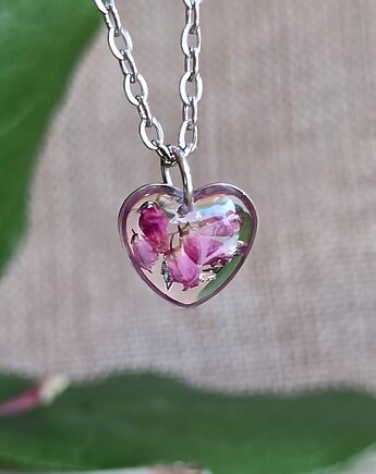 Mały wisiorek z kwiatem prawdziwy kwiat wrzos srebrnym, zkwiatem