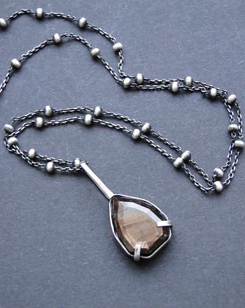 Naszyjnik Brązowy szafir, Memero