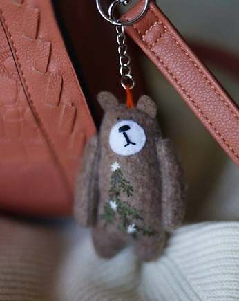 Brelok miś z haftem, Kruszek