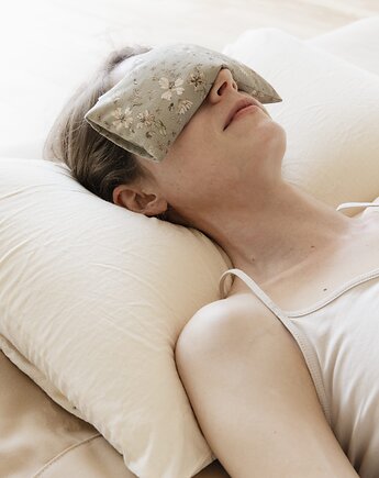 Poduszka relaksacyjna na oczy z ekologicznymi nasionami lnu i kwiatami lawendy., Patchoula