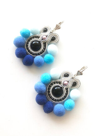 Kolczyki BLUE POMPOMS _ kolekcja 2024, Sylwia Żak