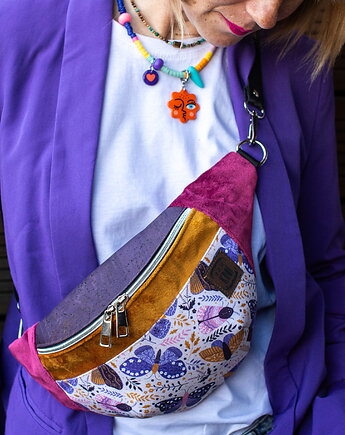 Fioletowa damska nerka saszetka w motyle SKRZYDLATE KWIATY