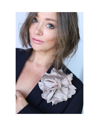 Broszka kwiat, Celina Parysów