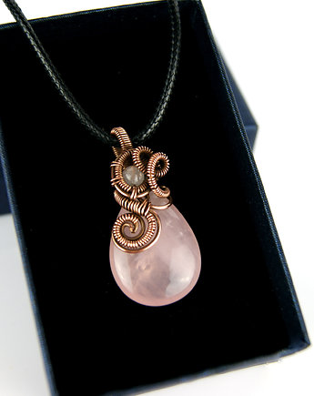 Wisiorek z różowym kwarcem, Blue Pearl Art